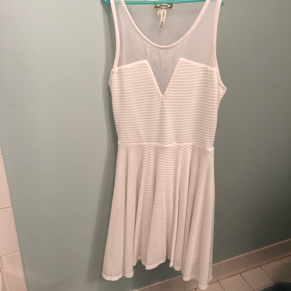 White sun dress - like new!